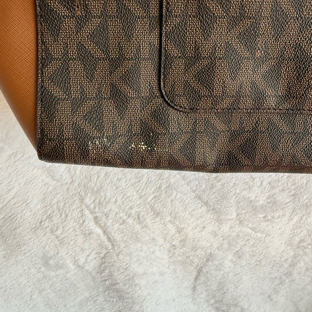 Michael Kors Signature Brown and Tan Tote - Picture 8 of 15